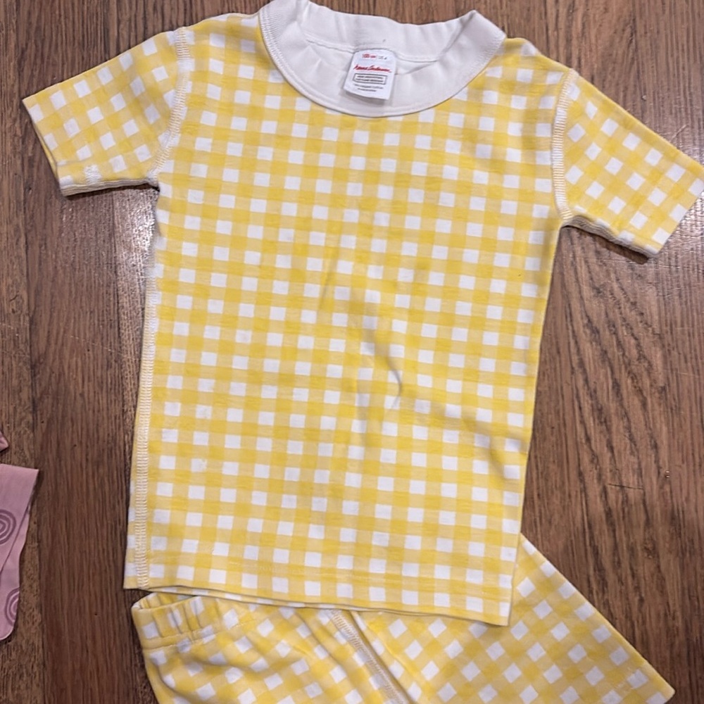 Hannah Anderson size 4 Yellow Gingham pjs shirts set - fits snug!